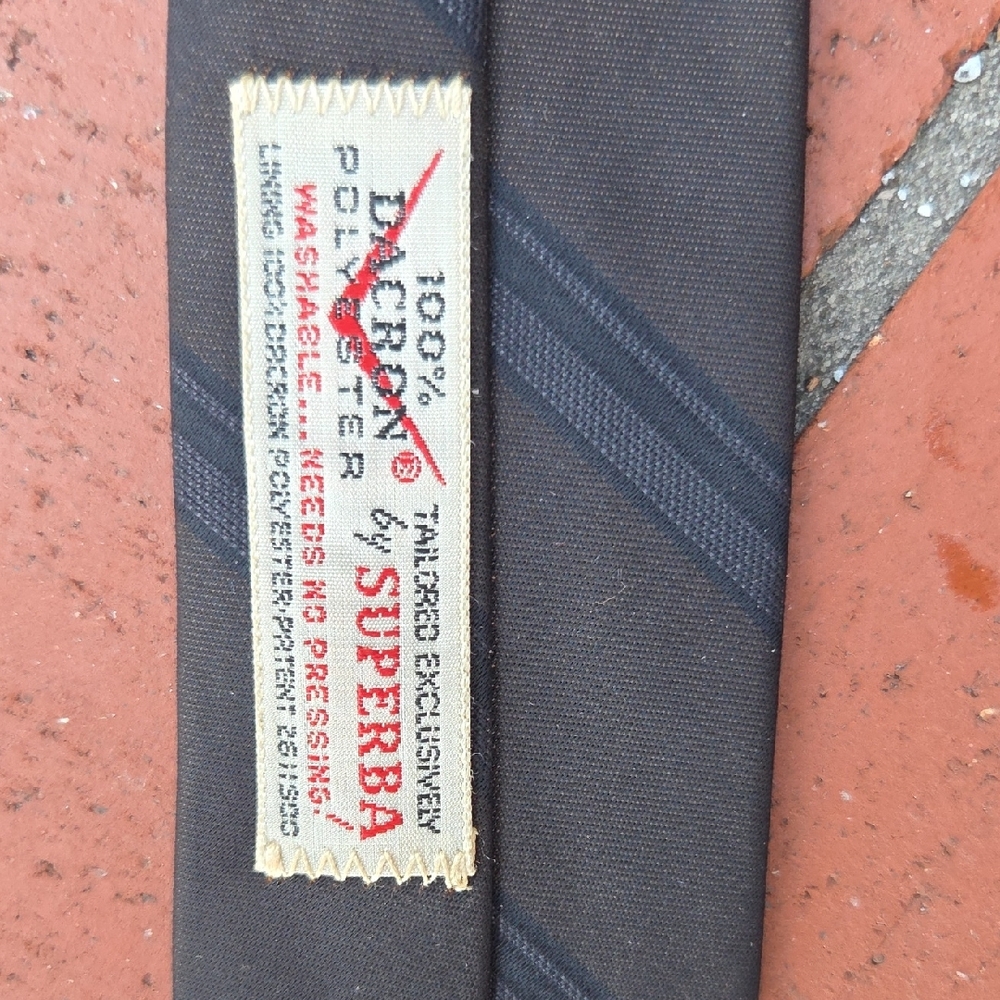 Vintage 1960s Superba DACRON SKINNY black Tie SHORT 2" x 52.5"